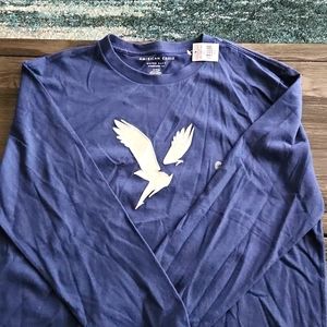 American Eagle lo g sleeve tee